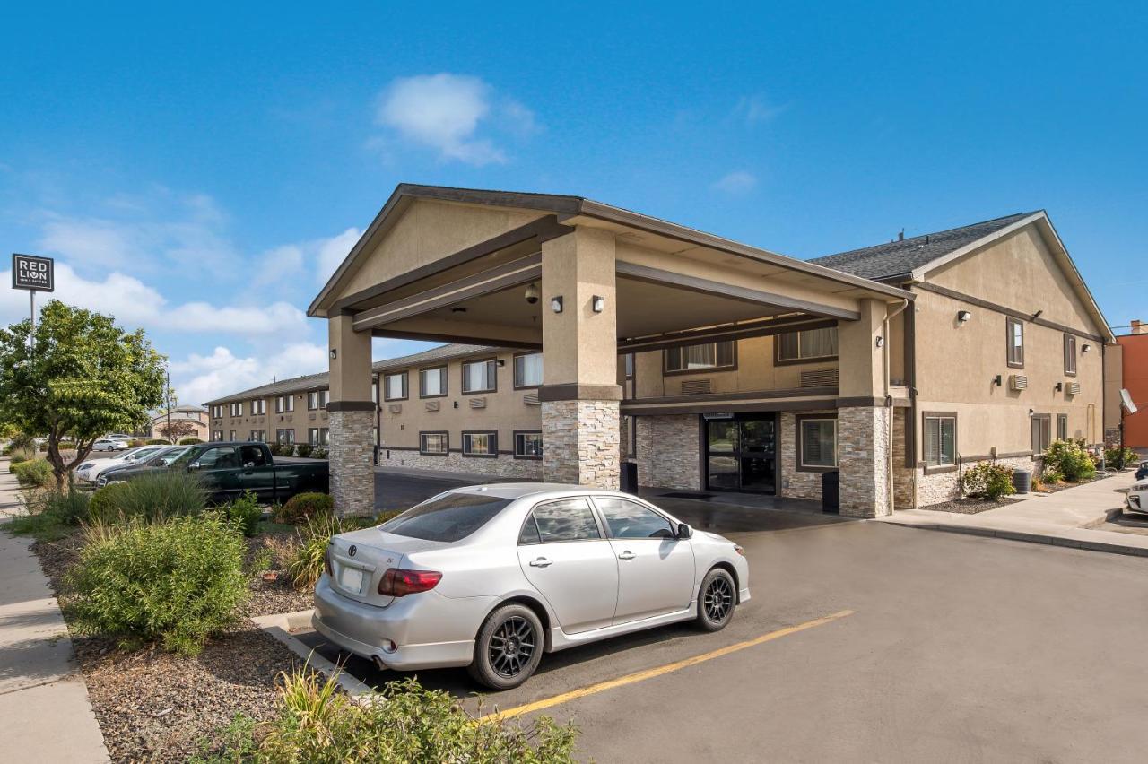 Red Lion Inn & Suites Ontario Exterior photo